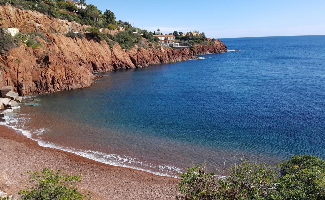 Фото D'Abel Baliff beach с темная галька поверхностью