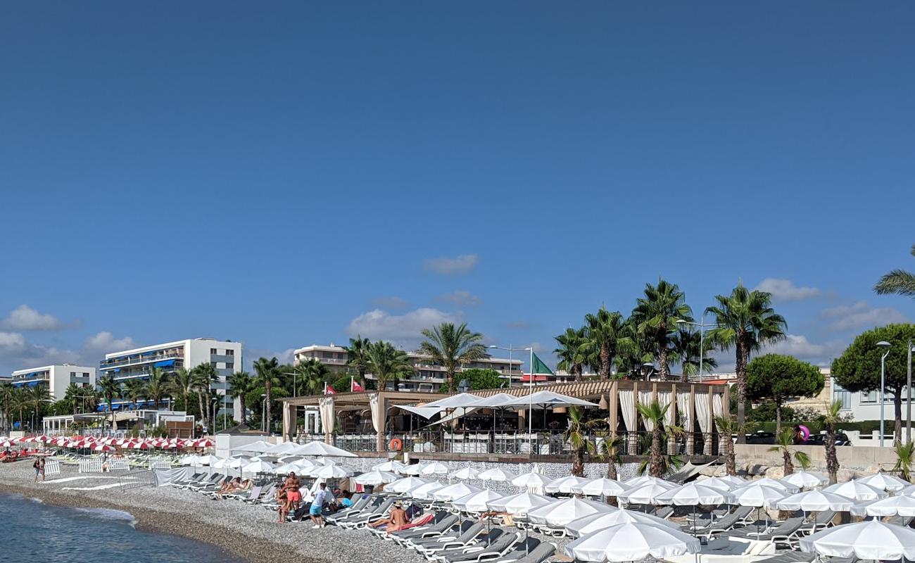 Фото Plage de la Serre II с светлая галька поверхностью