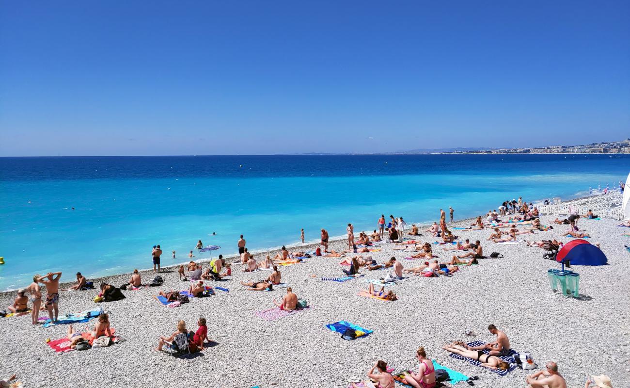 Фото Plage de Carras с светлая галька поверхностью