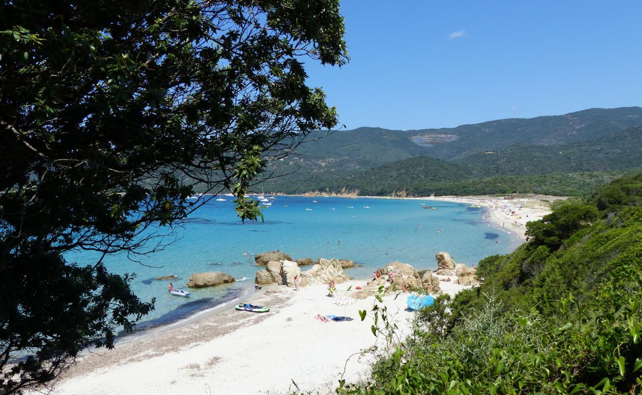 Фото Plage De Cupabia с золотистый песок поверхностью