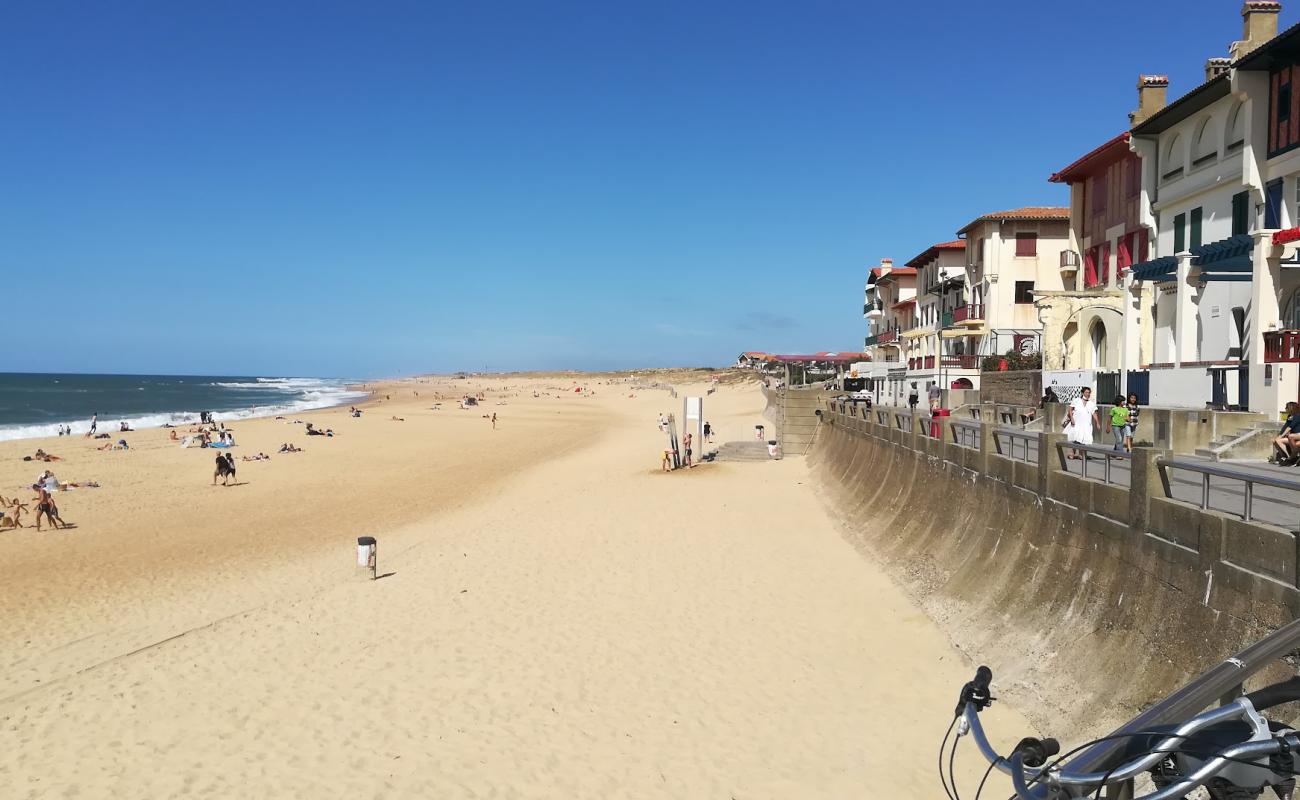 Фото Plage du Prevent Sud с светлый песок поверхностью