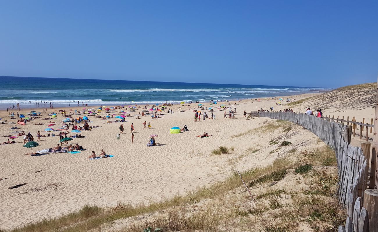 Фото Soustons Plage с белый песок поверхностью