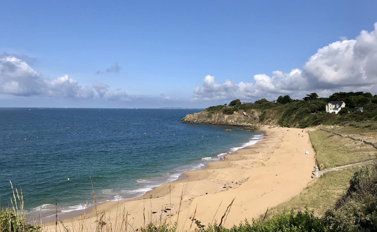 Фото Plage des Jaunais с светлый песок поверхностью