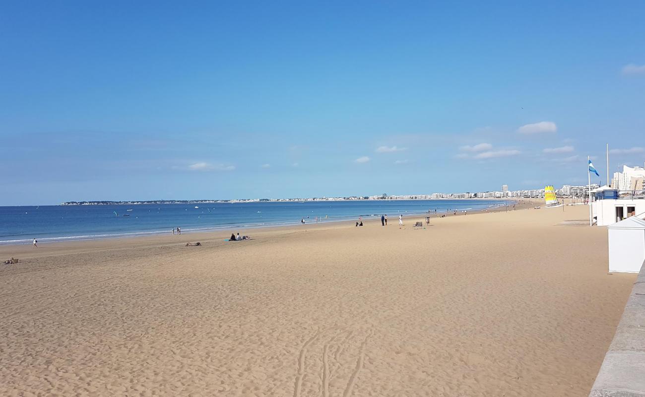 Фото Booksellers beach с белый песок поверхностью