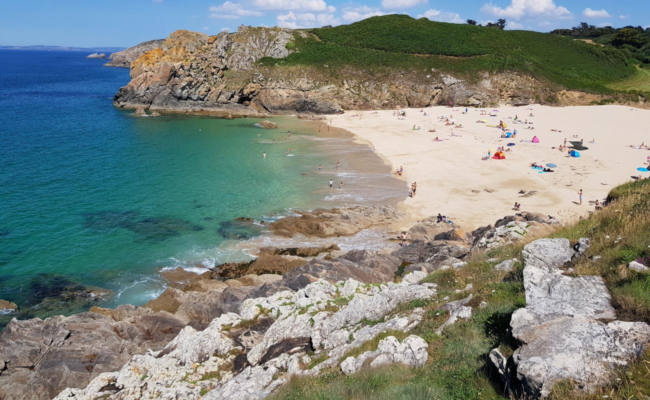 Фото Plage de Pors Peron с светлый песок поверхностью