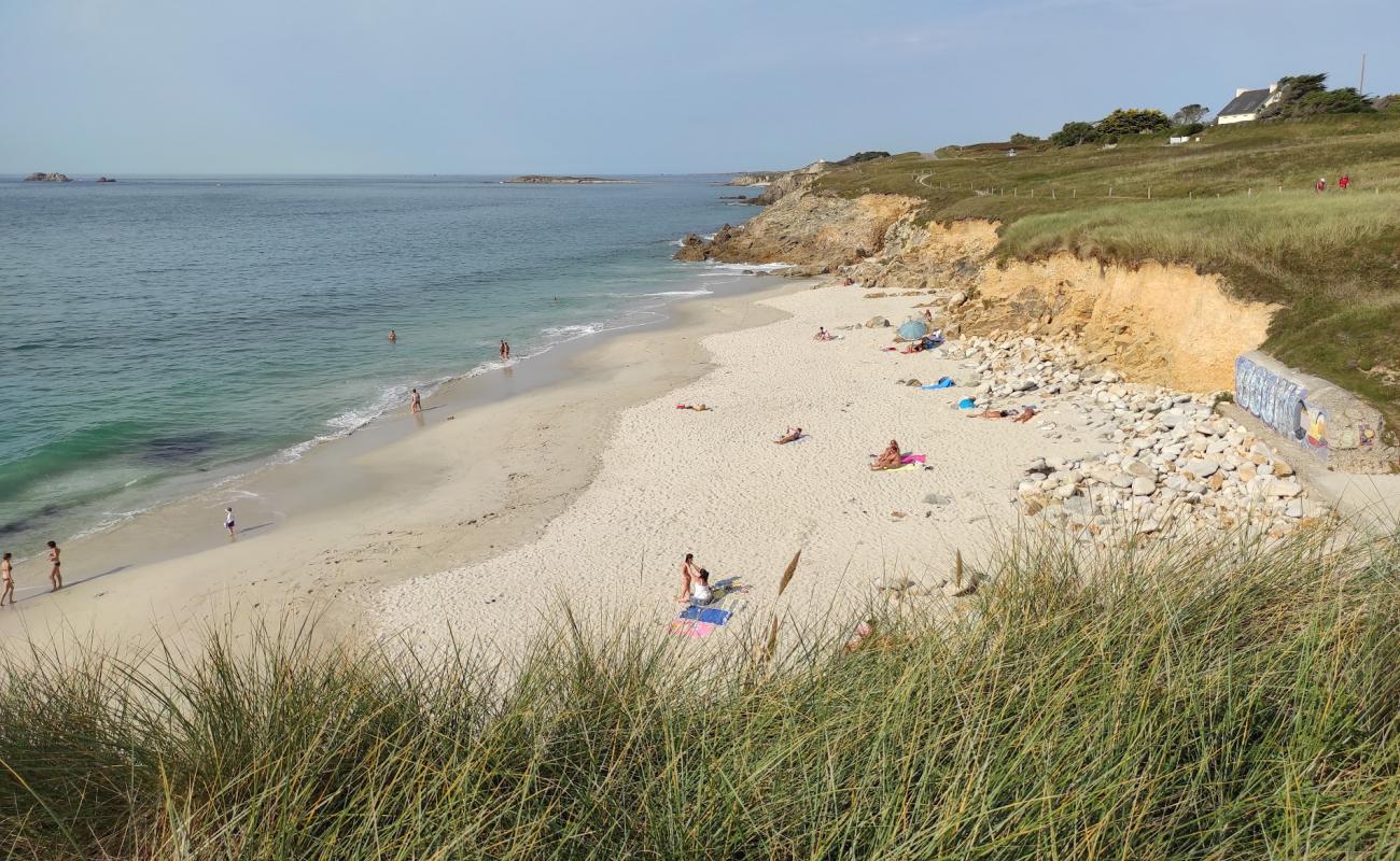 Фото Plage de Ruscumunoc с золотистый песок поверхностью