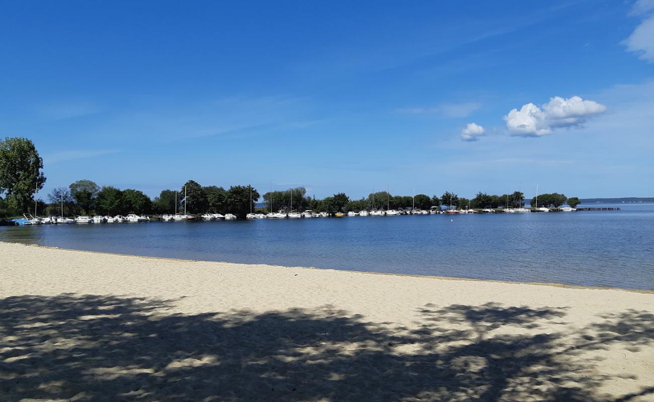 Фото Port du pavillon Plage с светлый песок поверхностью