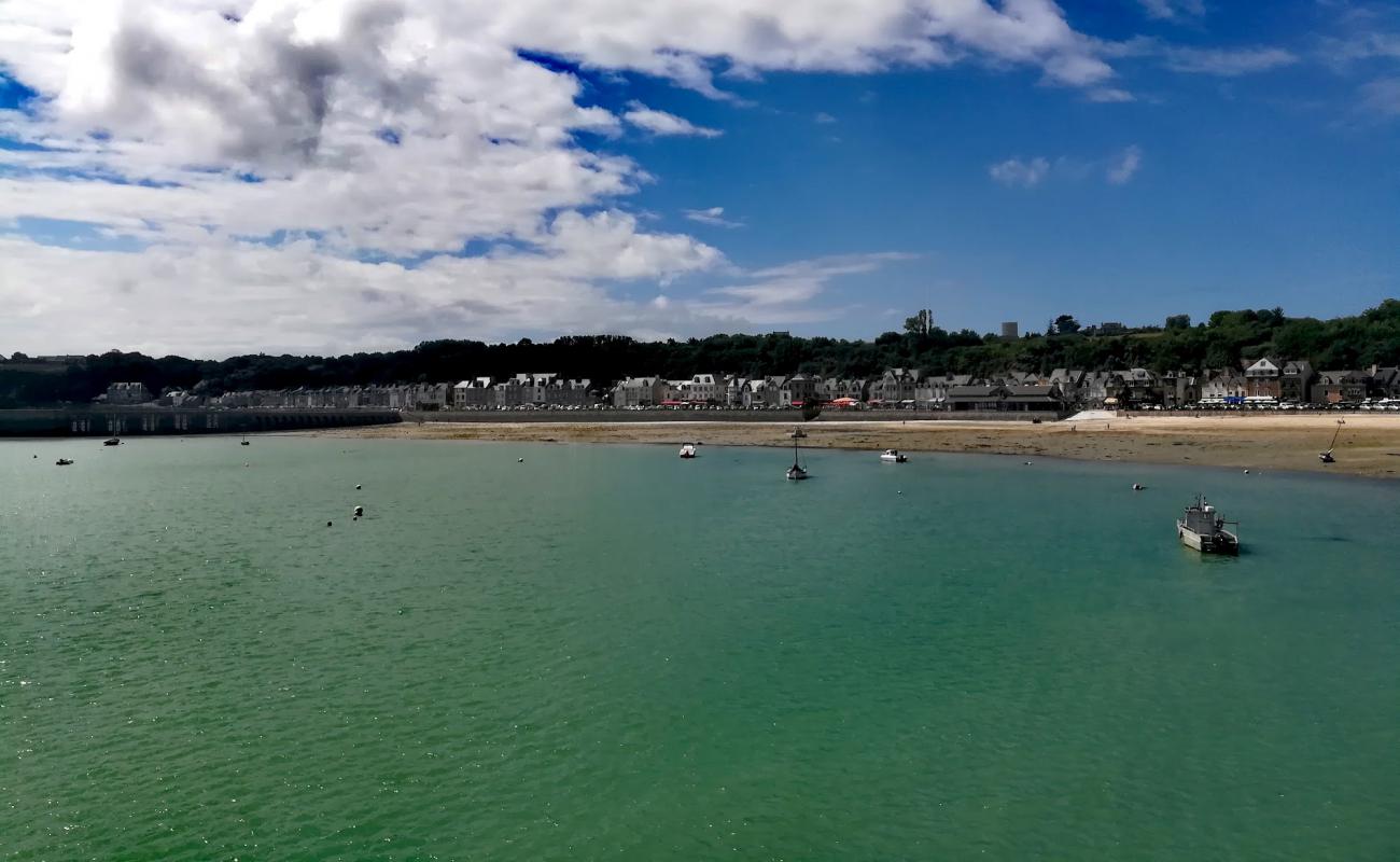 Фото Plage de Cancale с светлый песок поверхностью