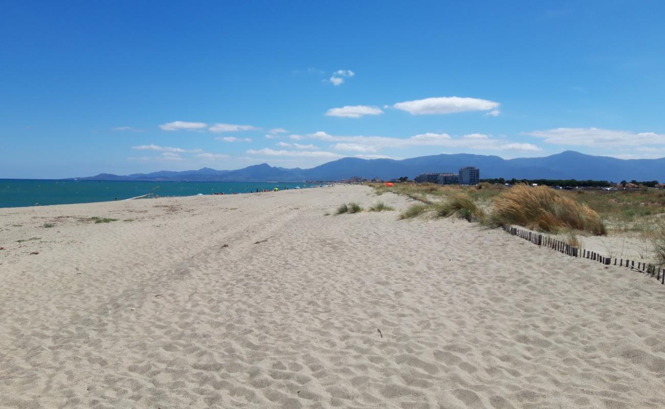 Фото Plage Nord, Saint Cyprien с светлый песок поверхностью