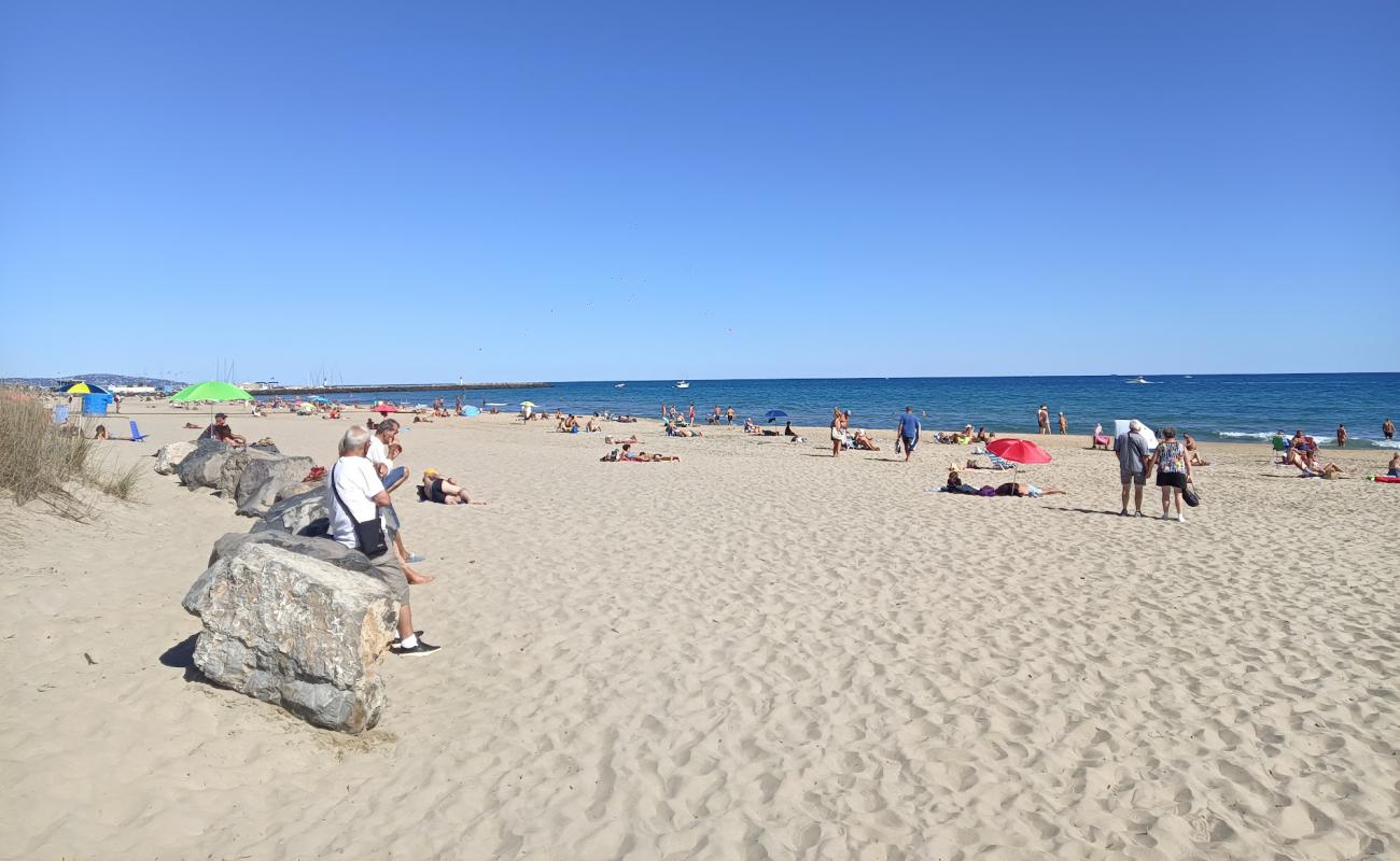 Фото Plage Agde Naturiste с светлый песок поверхностью