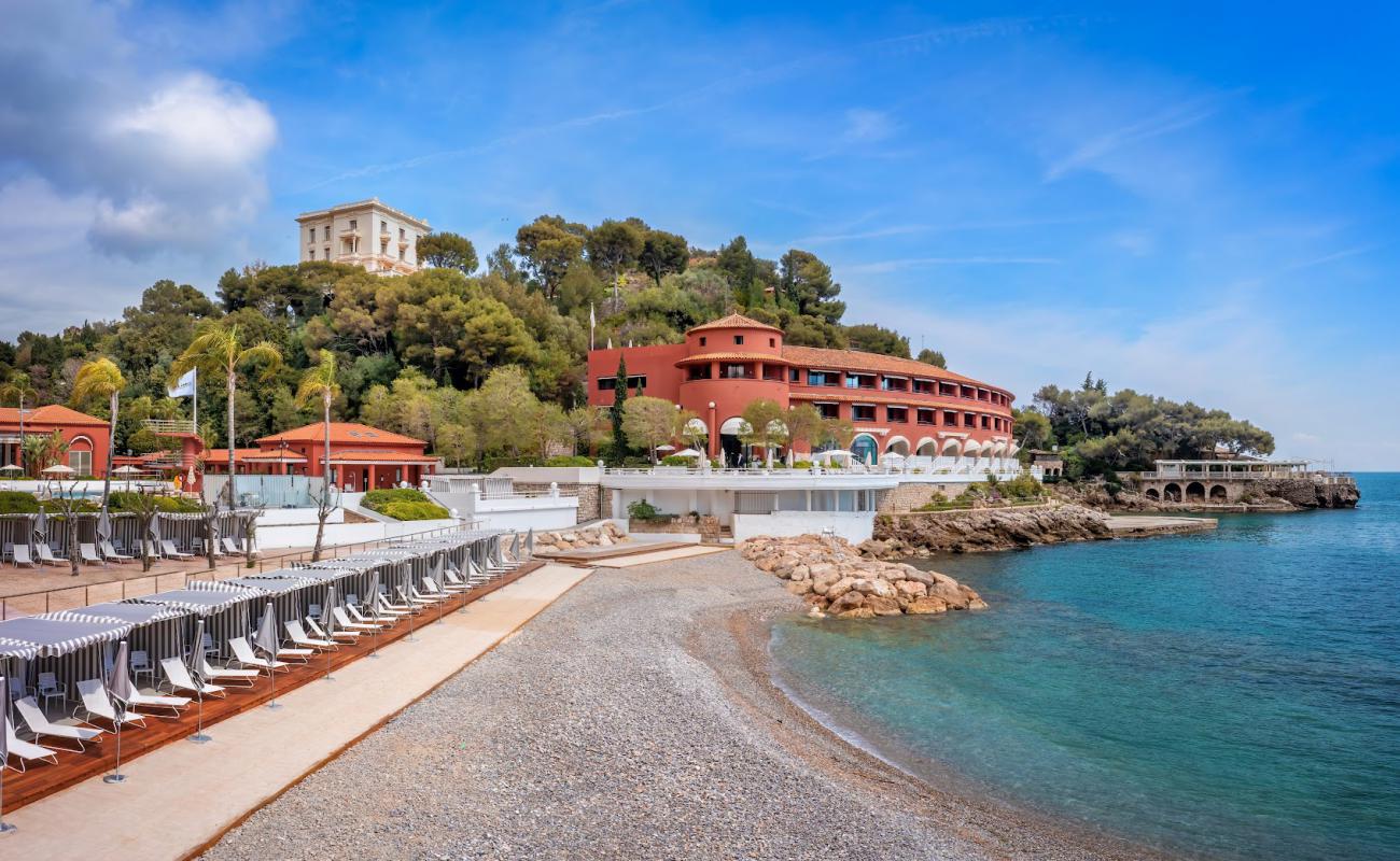 Фото Plage de Saint-Roman с серая галька поверхностью