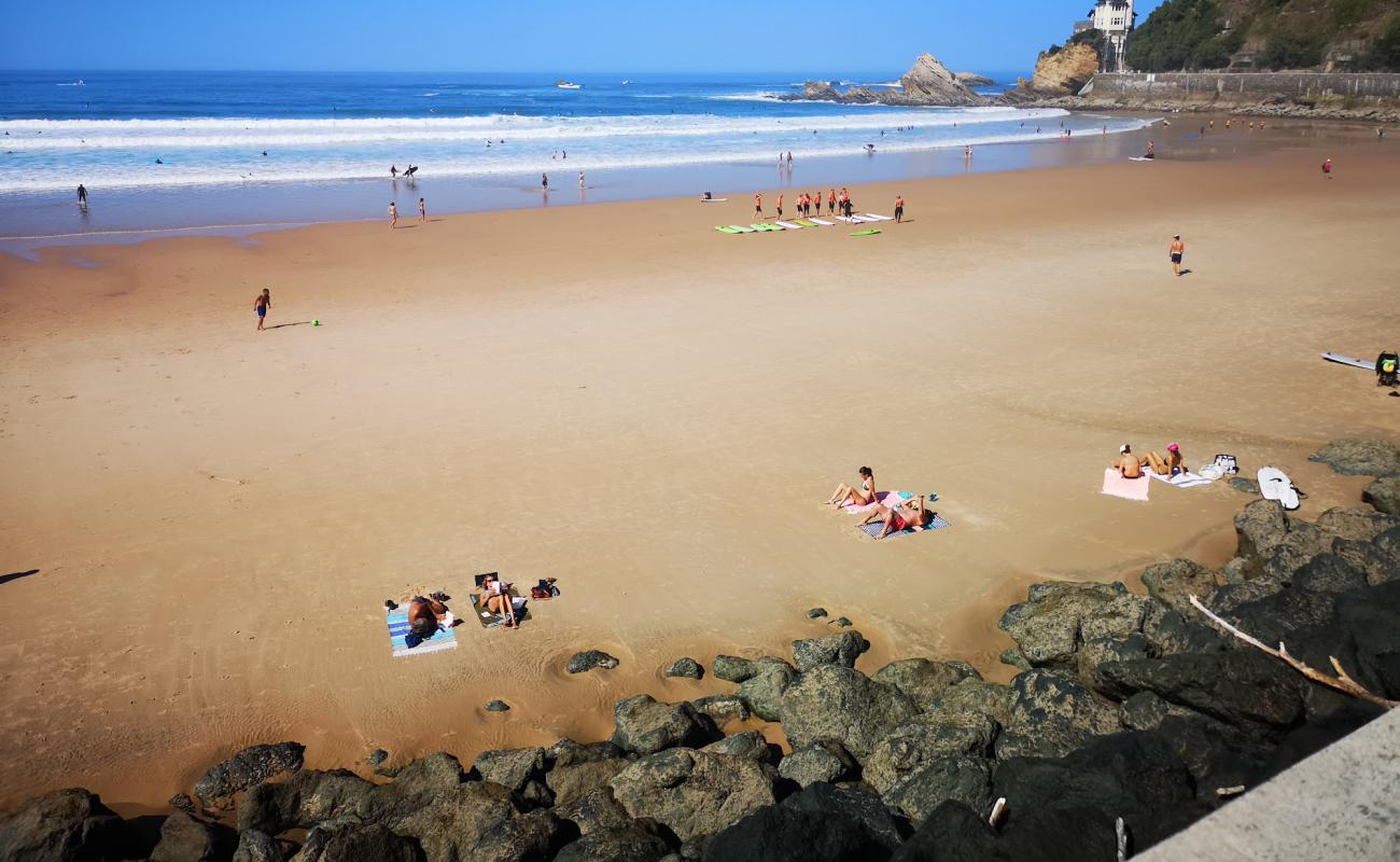 Фото Plage de la Cote des Basques с светлый песок поверхностью