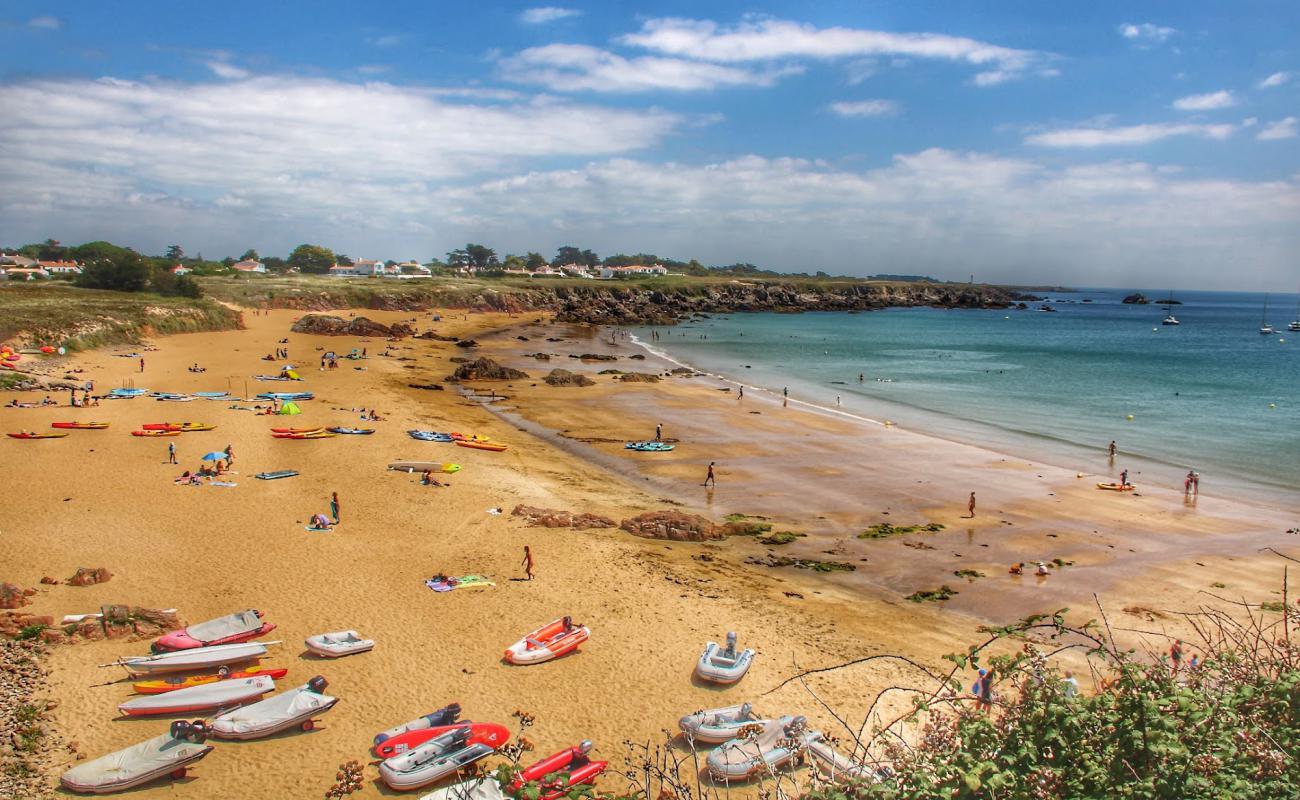 Фото Plage des Vieilles с светлый песок поверхностью