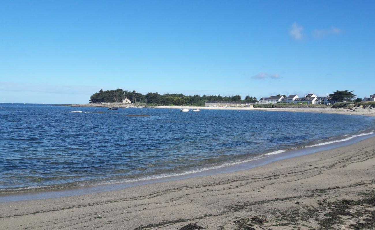 Фото Plage de Lerat с светлый песок поверхностью