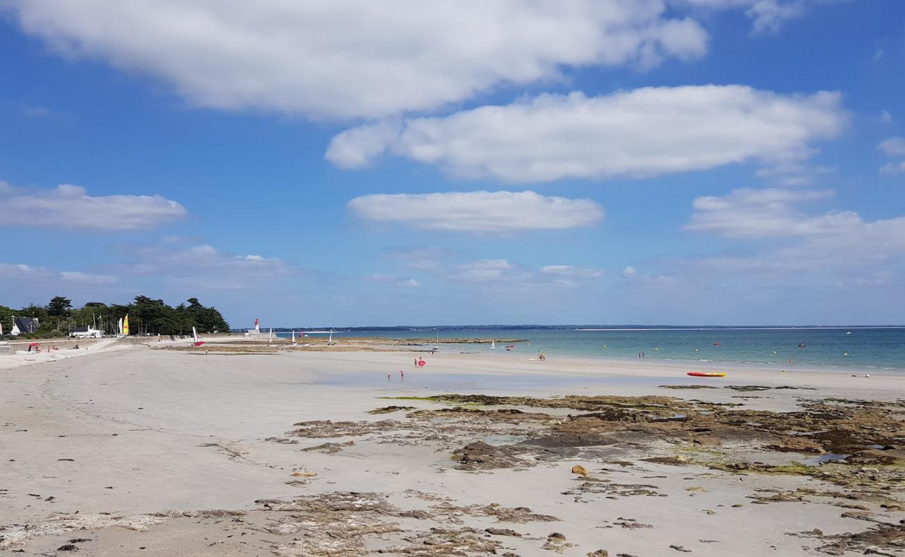 Фото Plage de Langoz с светлый песок поверхностью