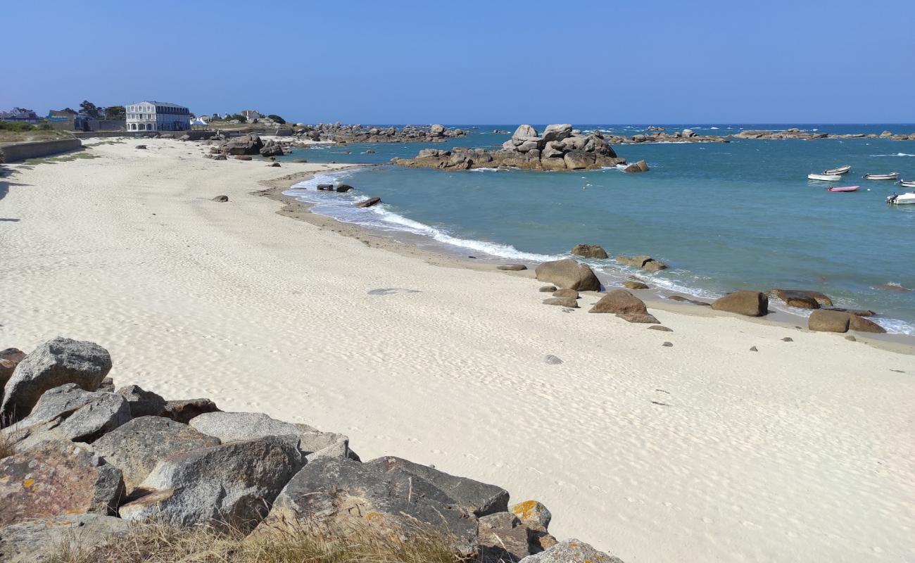 Фото Plage des Chardons Bleus с светлый песок поверхностью