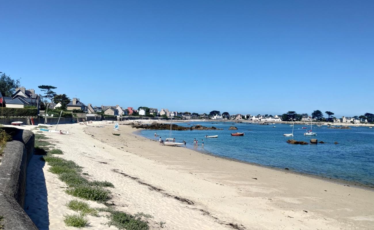 Фото Plage du Garo с светлый песок поверхностью