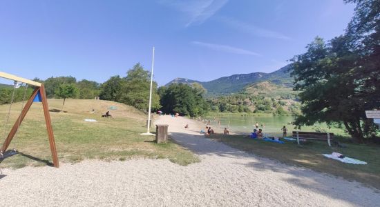 Plage Du Lac De Saint-Jean-de-Chevelu