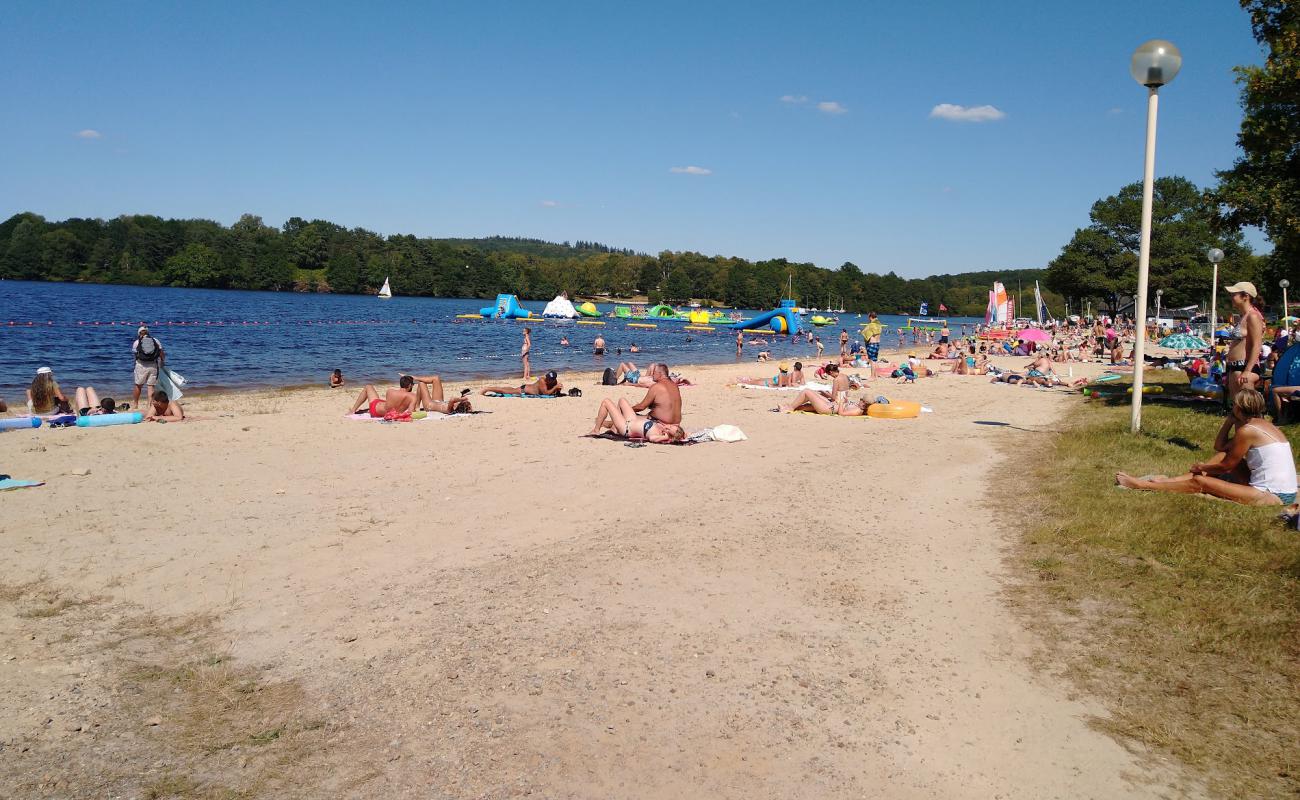 Фото Plage de Vauveix с светлый песок поверхностью