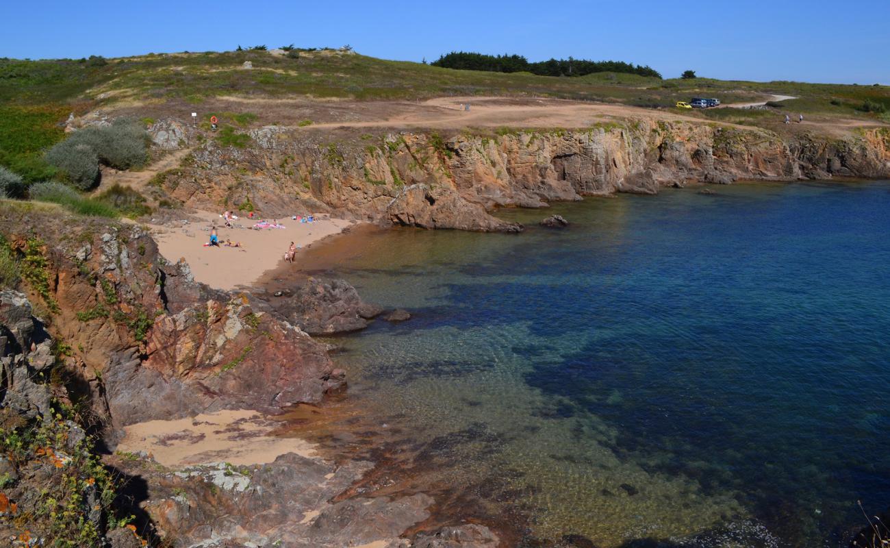 Фото Plage des Fontaines с светлый песок поверхностью