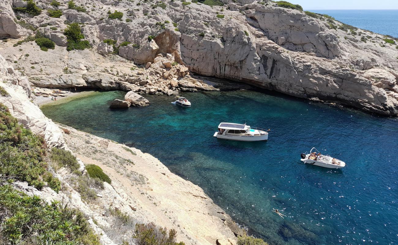 Фото Calanque de Podestat с камни поверхностью