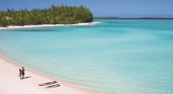 Onetahi island Beach