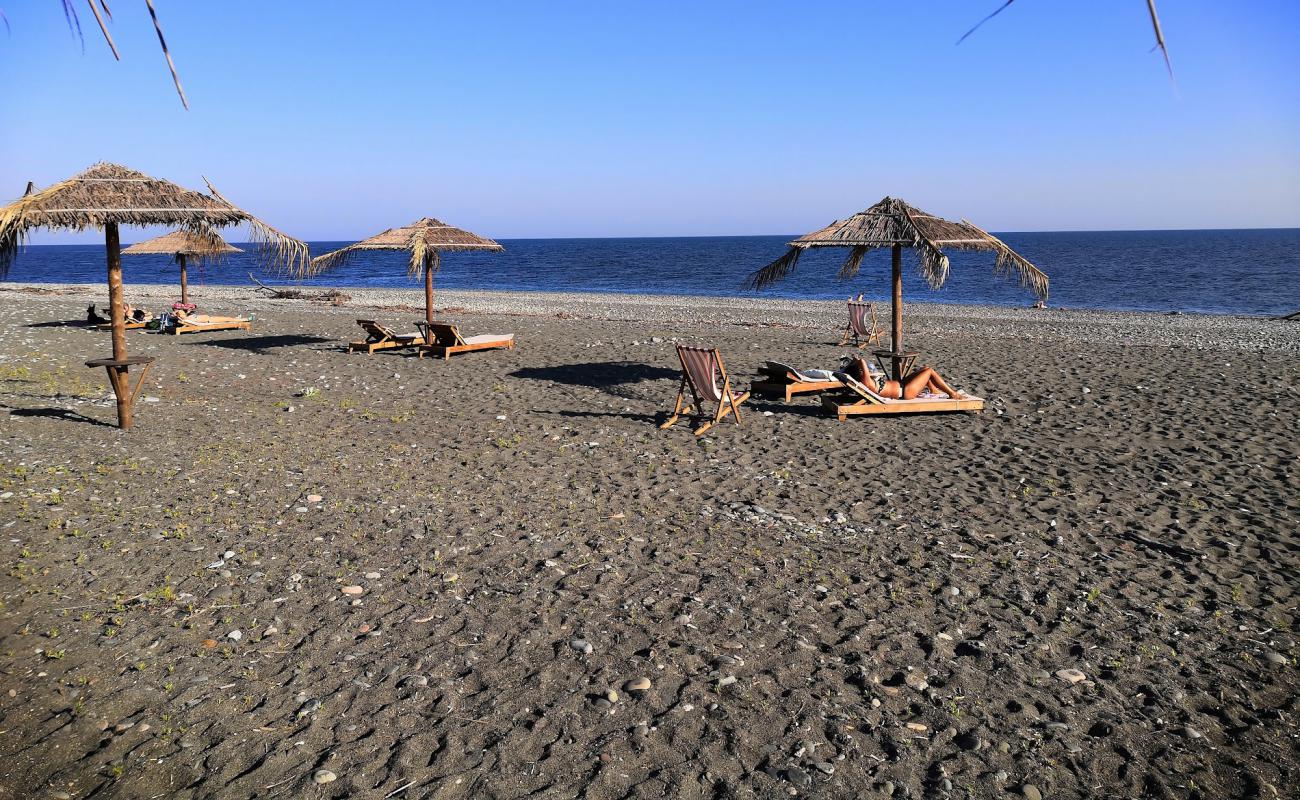 Фото Skurcha beach с песок с галькой поверхностью