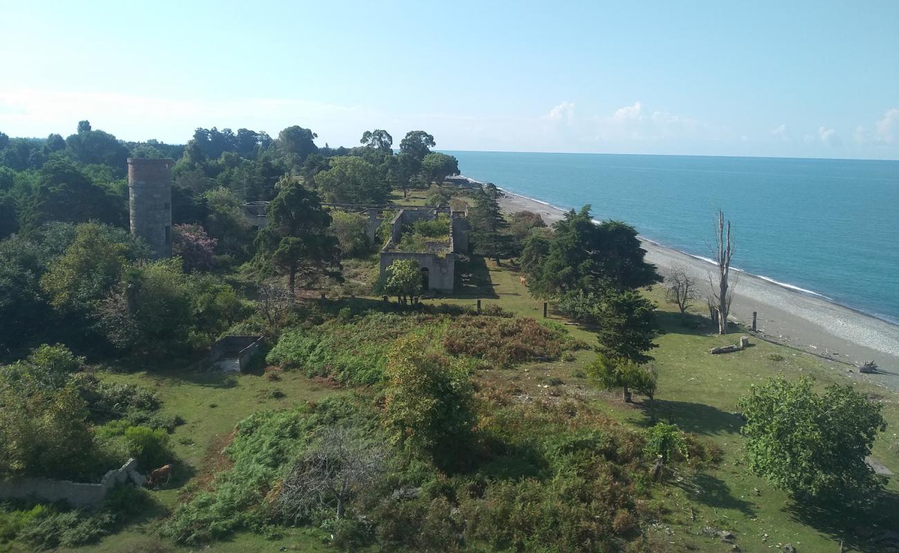 Фото Varcha beach с светлая галька поверхностью