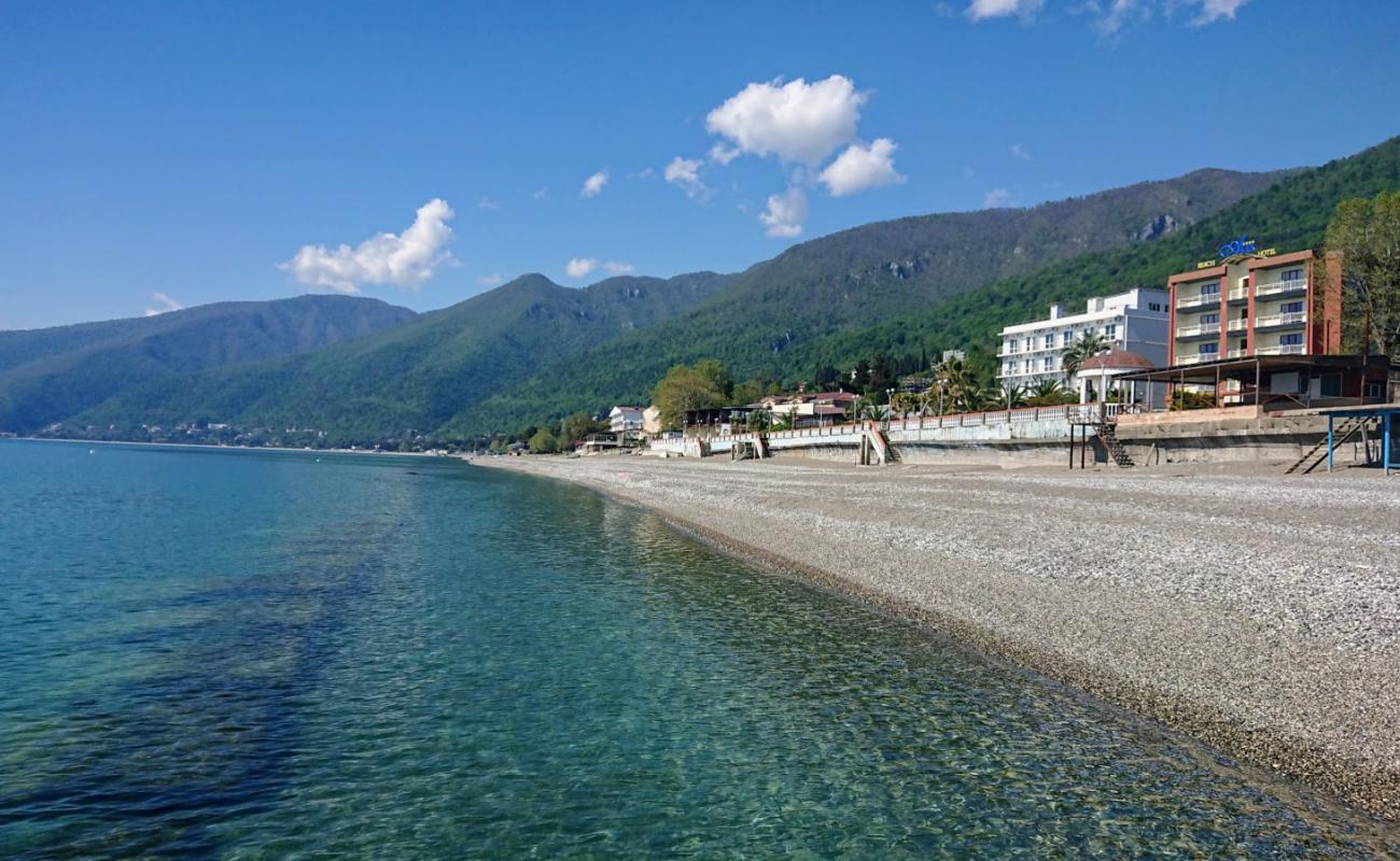 Фото Gagra beach с светлая галька поверхностью