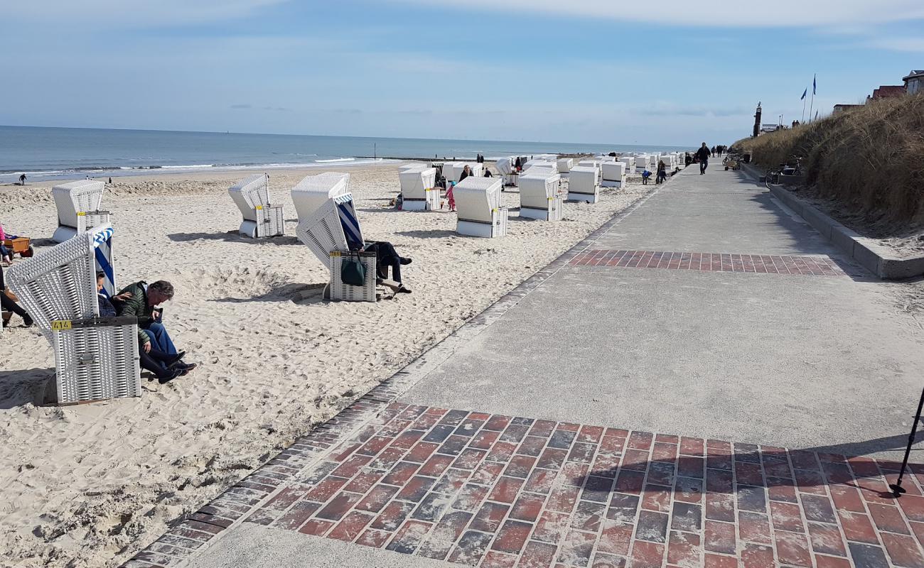 Фото Hauptstrand Wangerooge с светлый песок поверхностью