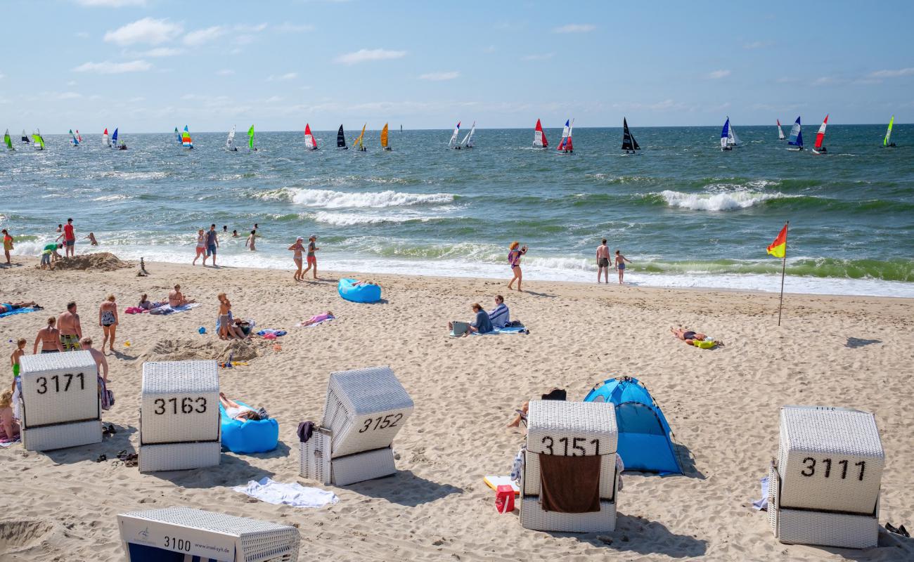 Фото Brandenburgerstrand с светлый песок поверхностью