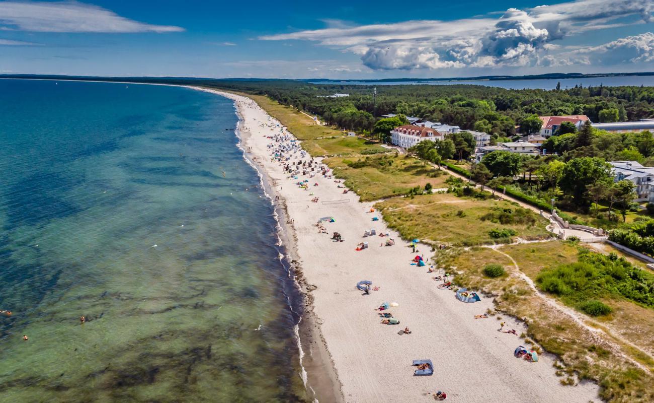 Фото Strand Juliusruh с светлый песок поверхностью