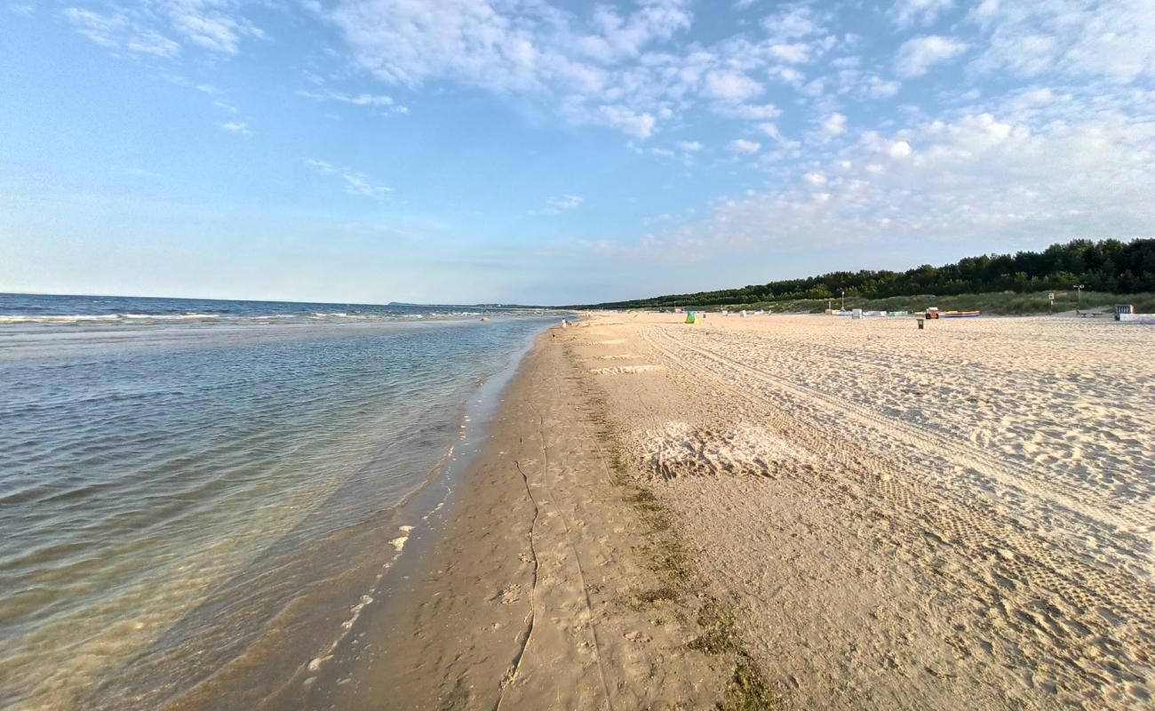 Фото Strand Karlshagen с светлый песок поверхностью