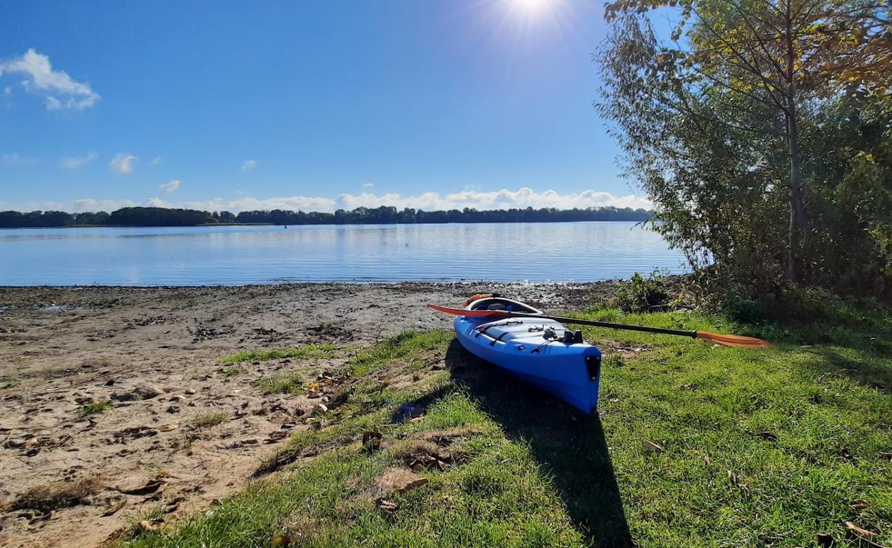 Фото Badewiese Gallentin Strand с светлый песок поверхностью