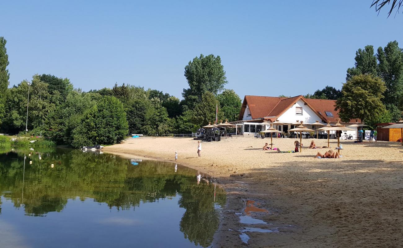 Фото Eisklang am Salitos Beach с светлый песок поверхностью