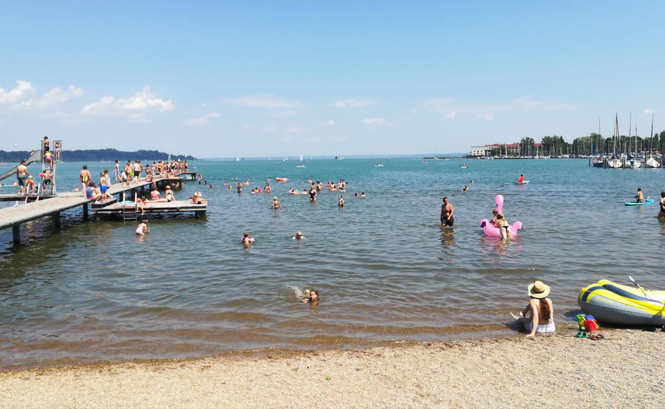 Фото Strandbad Bernau с светлая галька поверхностью