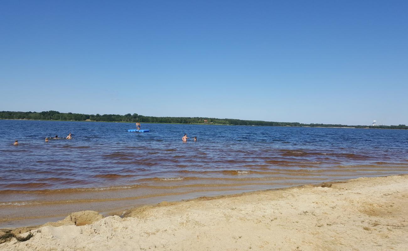 Фото Strand Lohsa Dreiweiberner See с светлый песок поверхностью