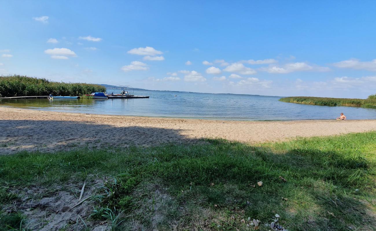 Фото Strandbad Kummerow с светлый песок поверхностью