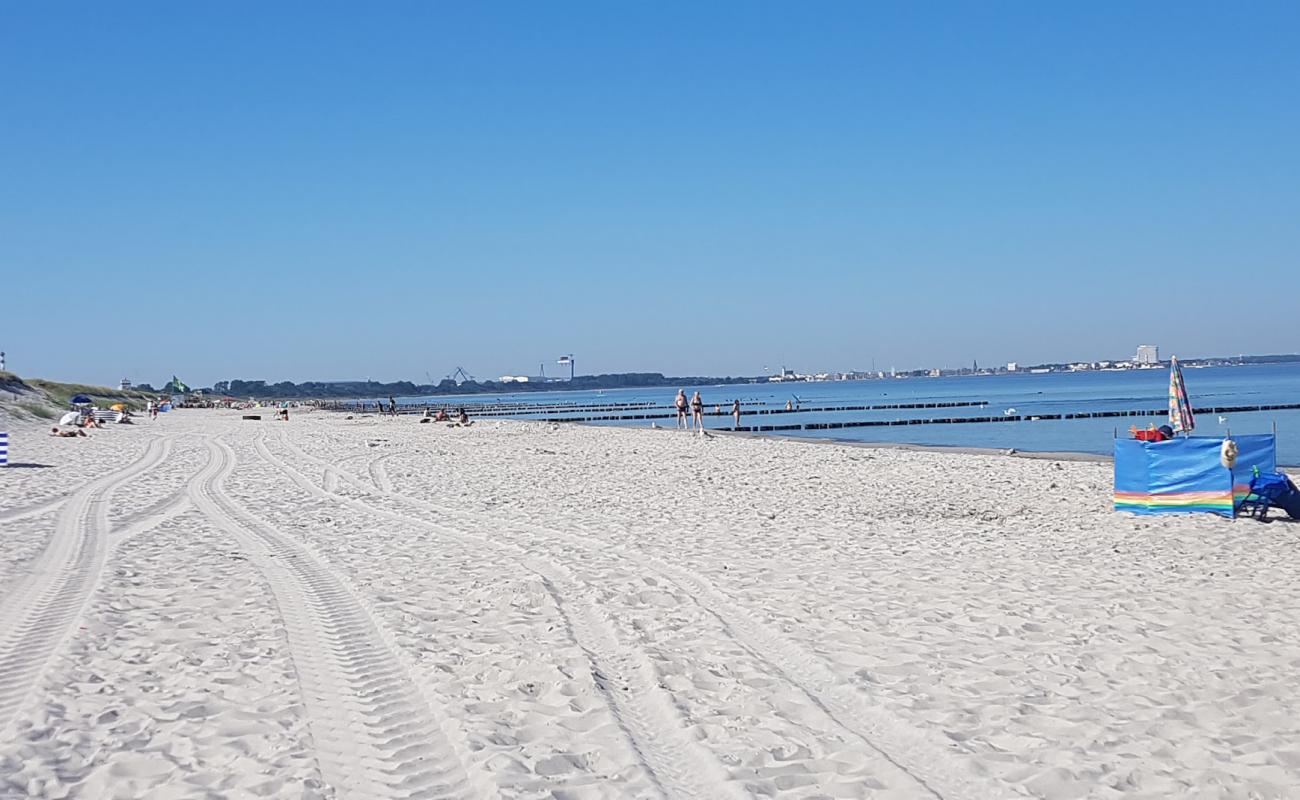 Фото Markgrafenheide strand с светлый песок поверхностью