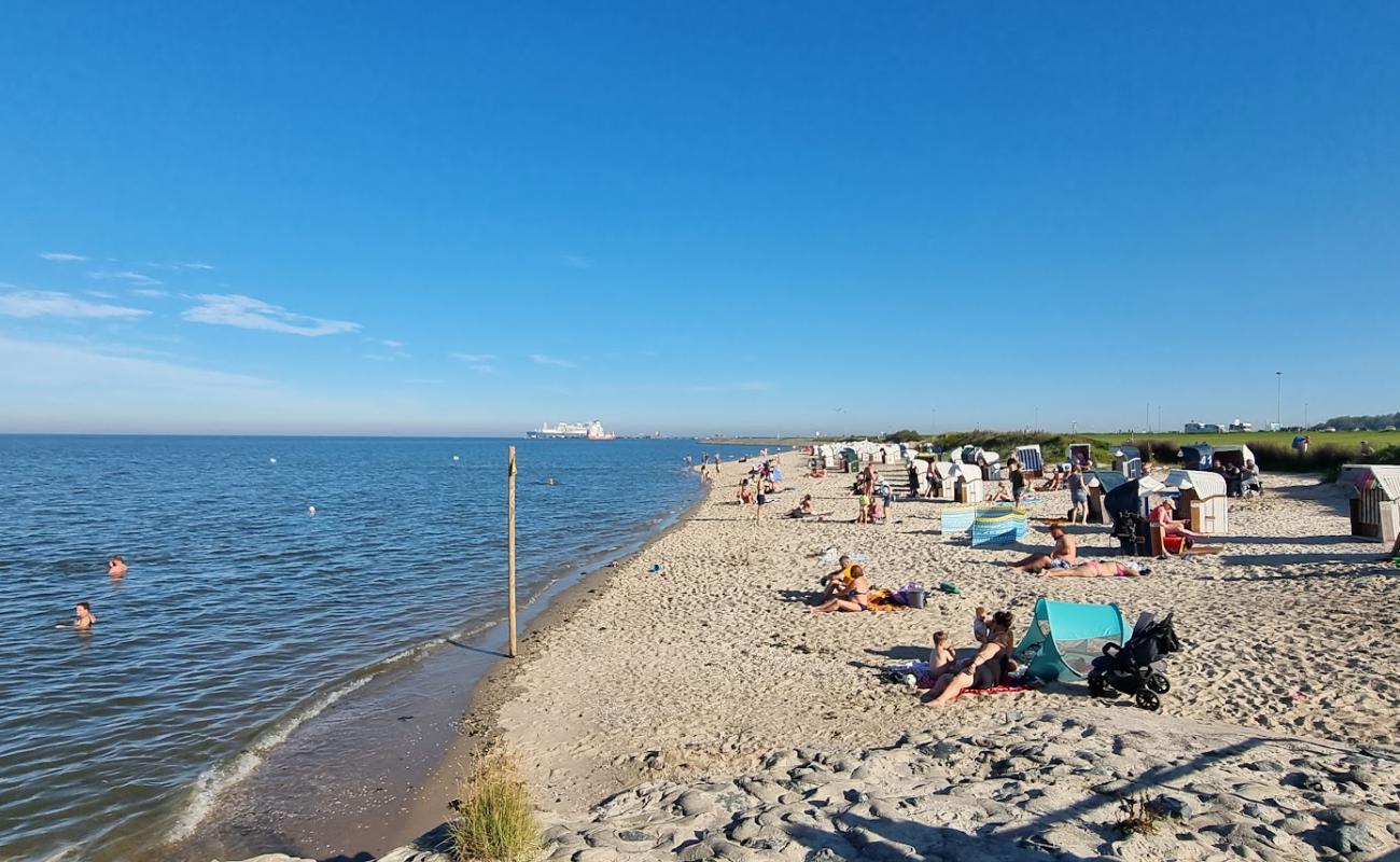 Фото Hooksieler Strand с светлый песок поверхностью