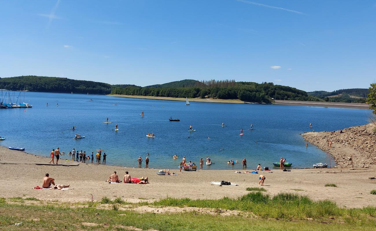 Фото Badestelle Waldenburger Bucht с песок с галькой поверхностью