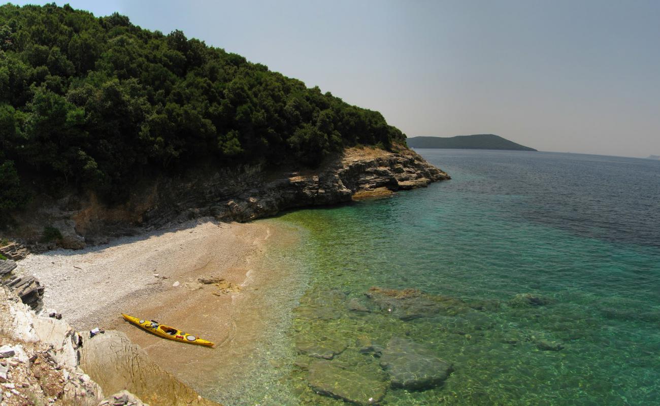 Фото Dei 4  beach с белая чистая галька поверхностью