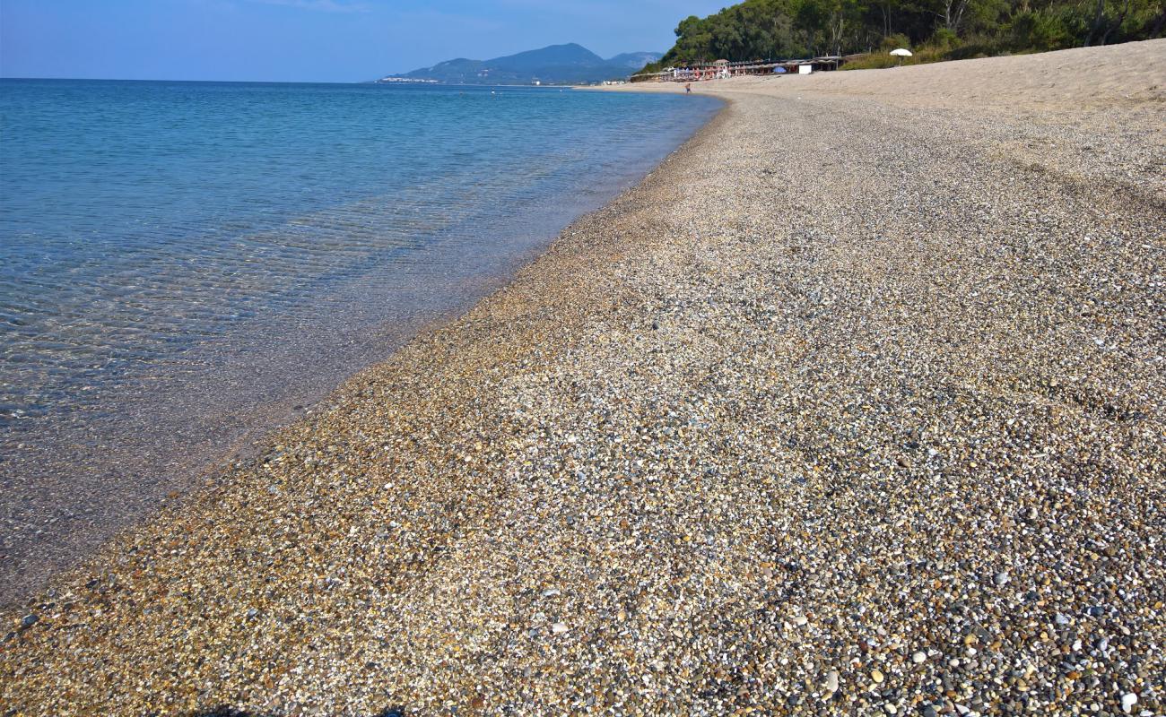 Фото Monolithi beach с светлый песок поверхностью