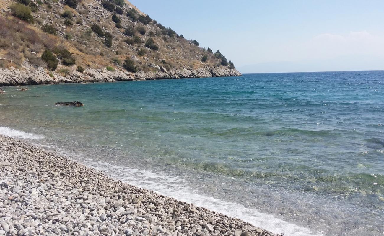 Фото Vrachakia nat. beach с светлая галька поверхностью