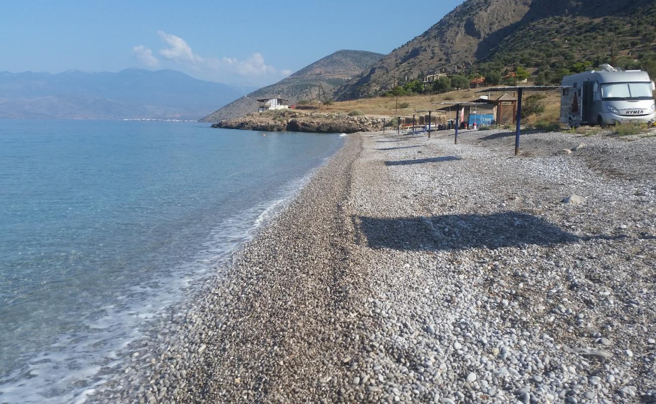 Фото Agios Minas beach с белая чистая галька поверхностью