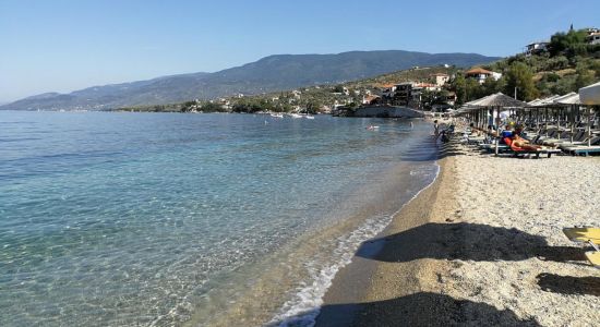 Ampovos beach