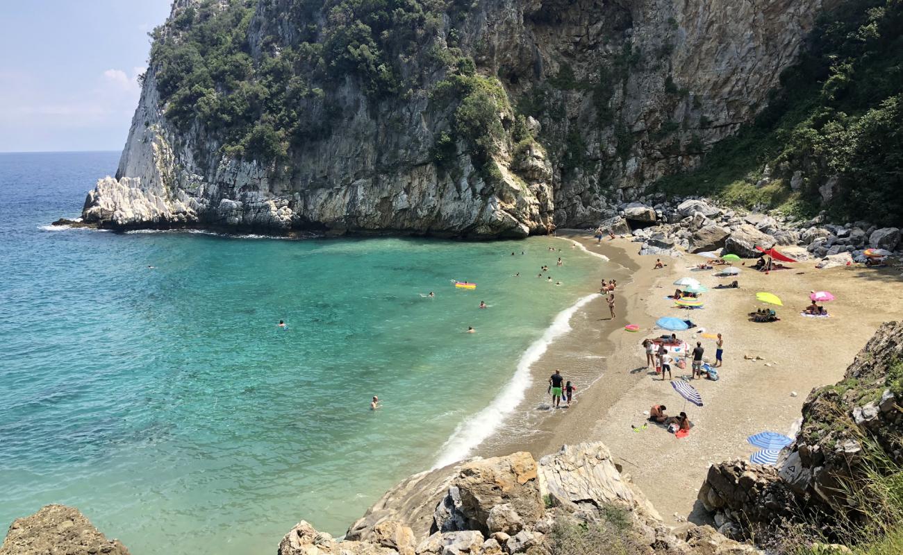 Фото Fakistra beach с белая чистая галька поверхностью