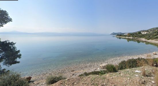 Loutraki-Perachora road beach