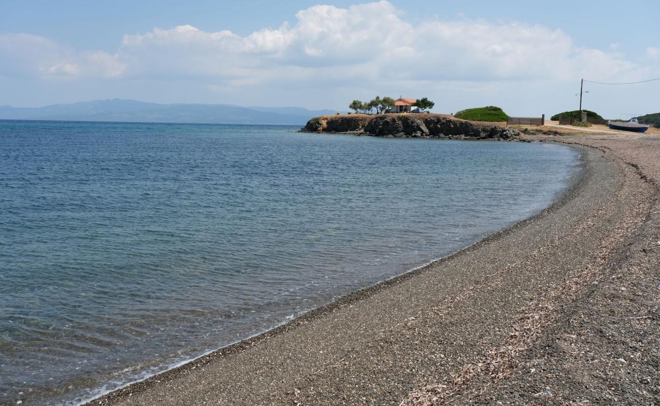 Фото Agios Nikolaoh beach с серая галька поверхностью