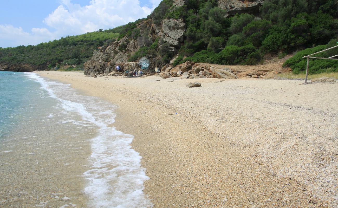 Фото Coast Gerontokores с светлый песок поверхностью